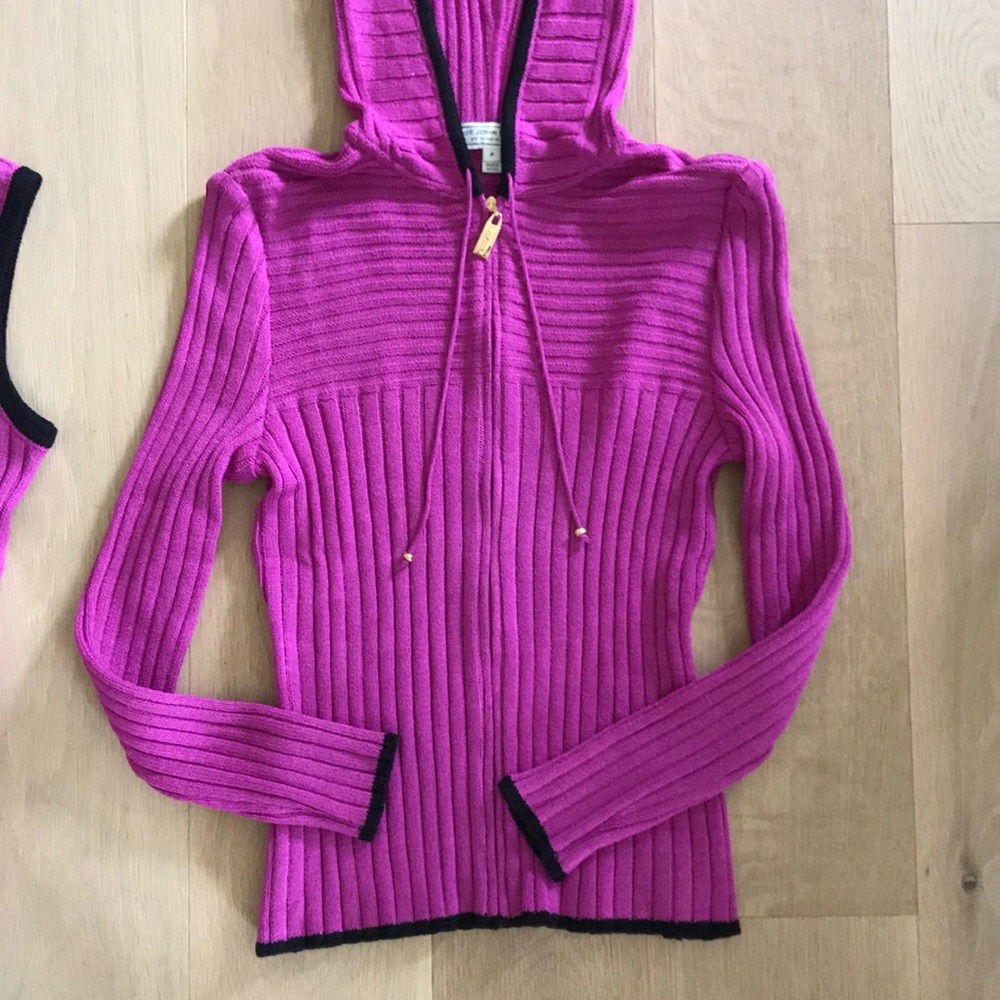 Like new St John Sport hooded sweater